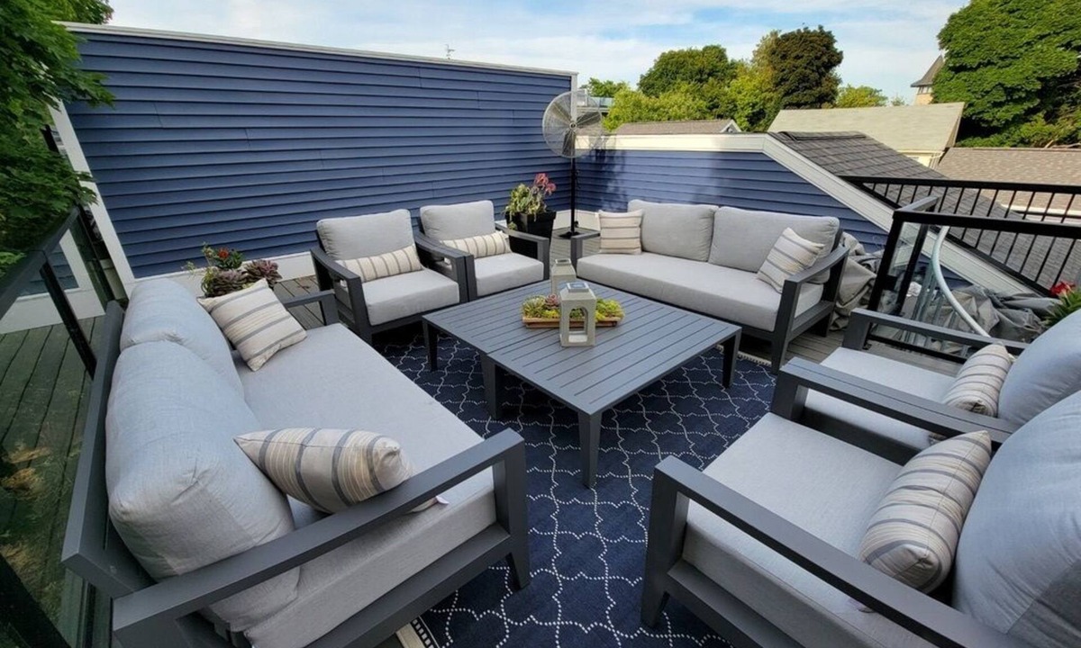 Charlevoix Condo | Riverwalk One Condo with rooftop deck