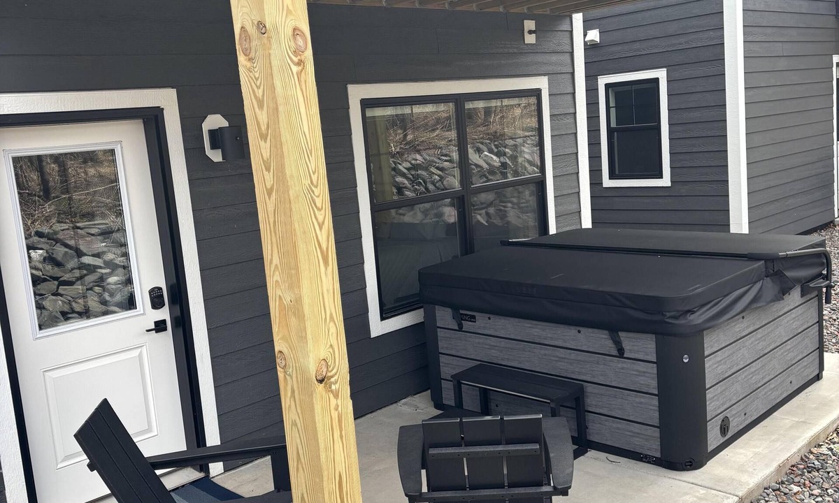 Riverside House | RiverWest Nordic Nest-Hot Tub-Sauna-Dogs