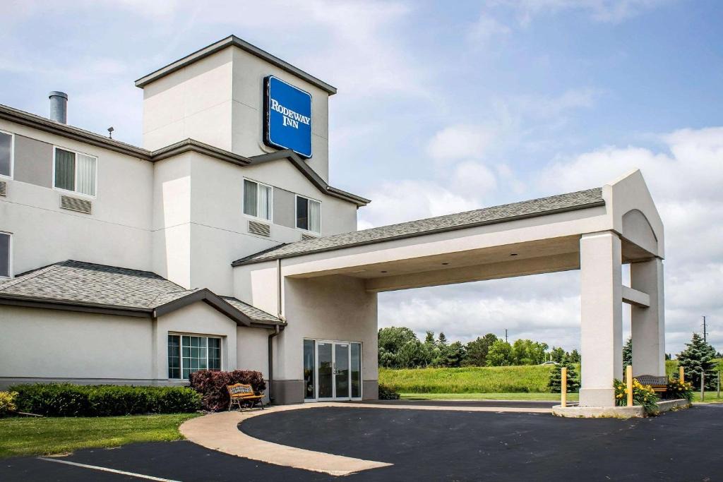Colby Hotel | Rodeway Inn Abbotsford