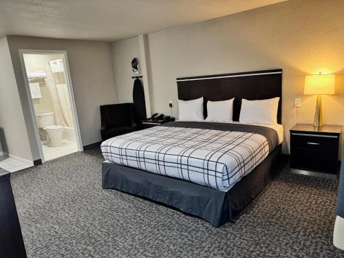 Bethel-Danebo Hotel | Royal Inn Eugene- Airport