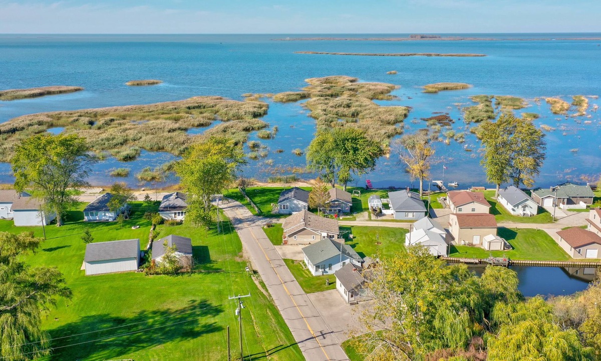 Gilford Cabin | Rustic cabin with perfect sunsets on the shores of Saginaw bay.