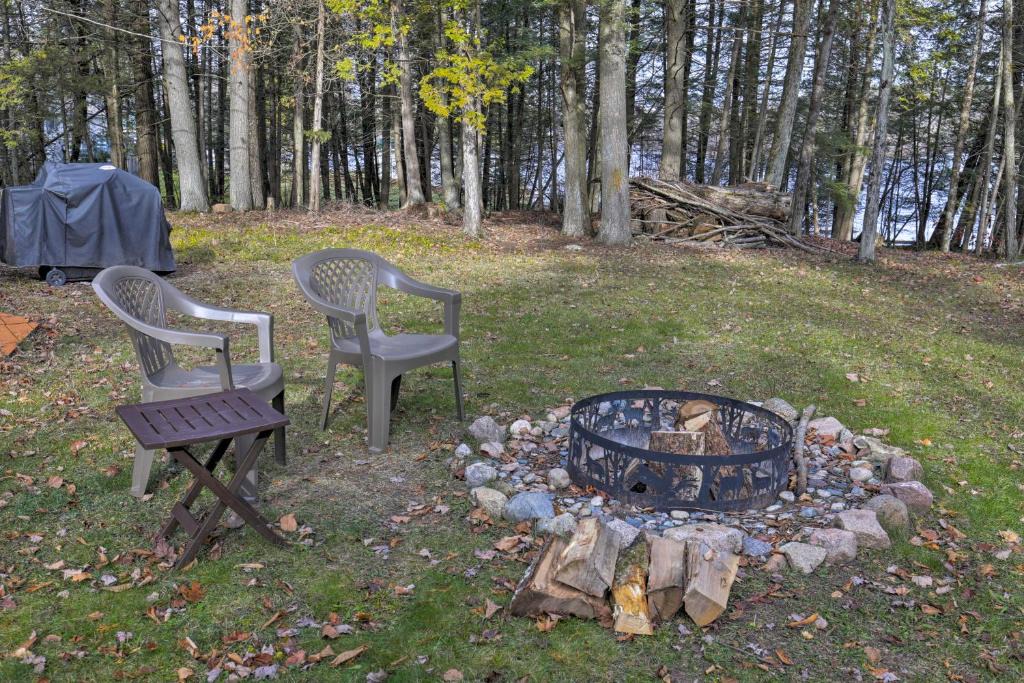 Mountain House | Rustic Retreat Private Dock, Yard, Fire Pit!
