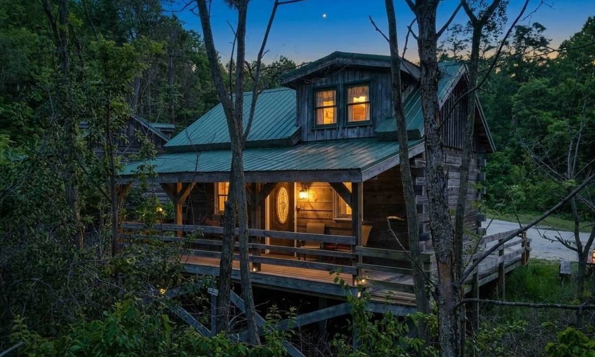Savanna Cabin | Rustic River Cabin 7