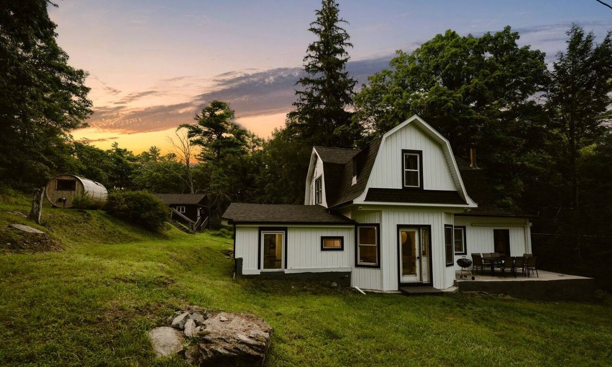 Eldred House | Sauna, Soaking Tub, Fire Pit | Foliage, 2 Hrs NYC