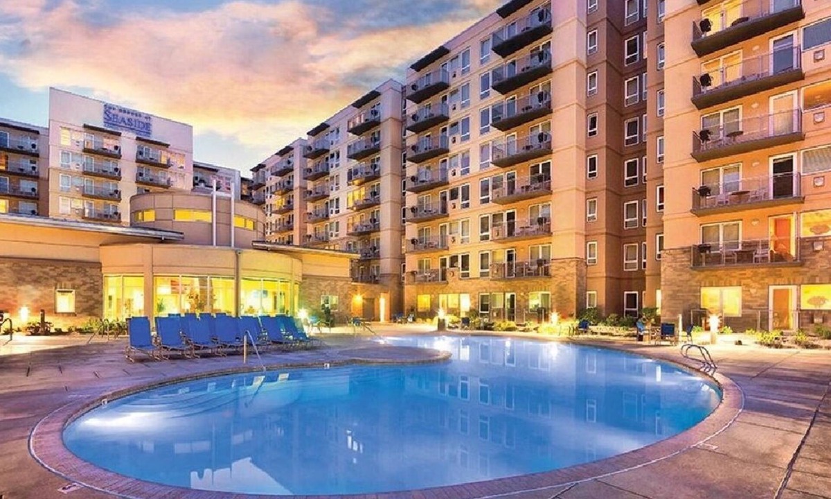 Seaside Gilbert District Resort | Seaside Beachfront Resort! 3 Bedroom. (Add Nights 5, 6 &7 only $50 each)