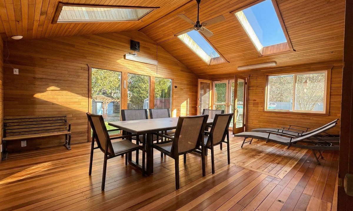 Olympic Hills House | Seattle Oasis Retreat! Cedar Sunroom, Hot Tub, AC, EV Charging, Large Backyard!