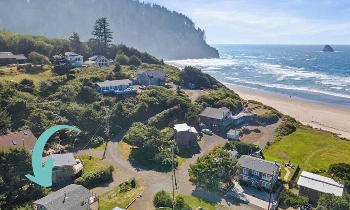 Cape Meares House | Secluded Beach Getaway at Heron's Hearth Beach Bungalow. Pet Friendly!