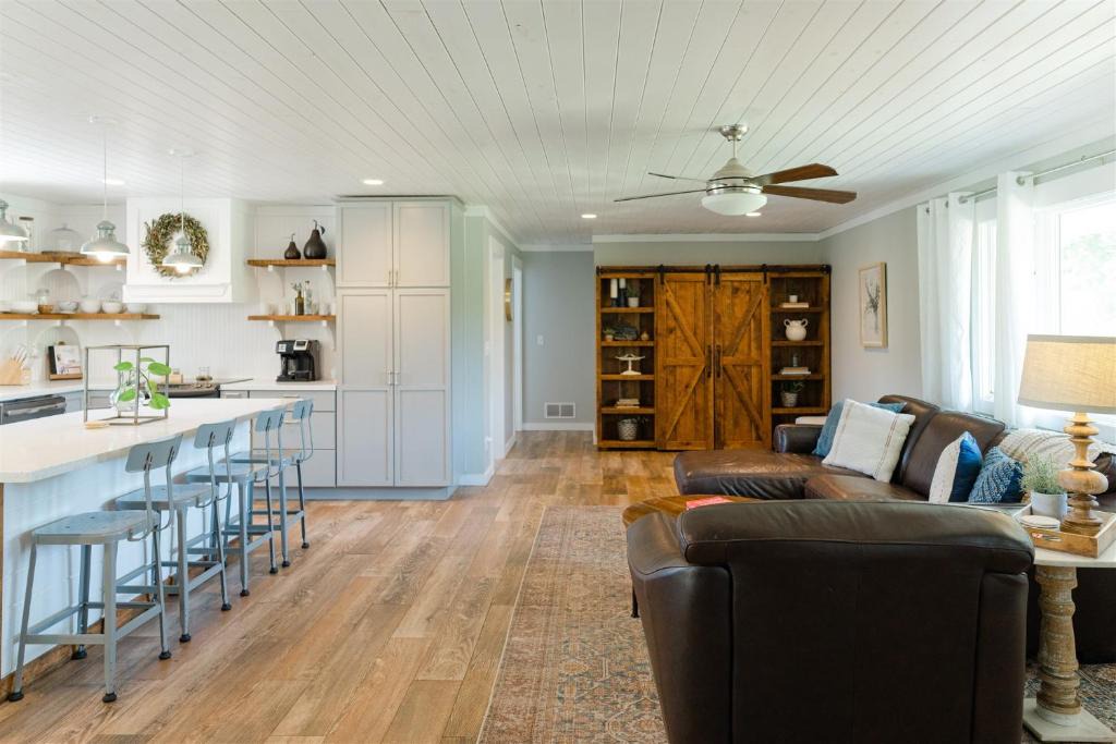 Helmsburg Villa | Secluded Villa on 50+ acres - near IU and Nashville