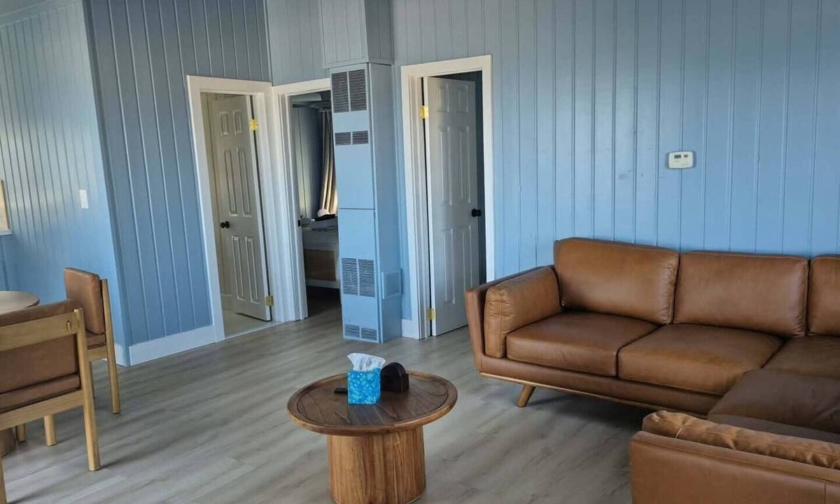 Oscoda Cabin | Seven Shores Retreat Lake Huron Oscoda Cabin 7
