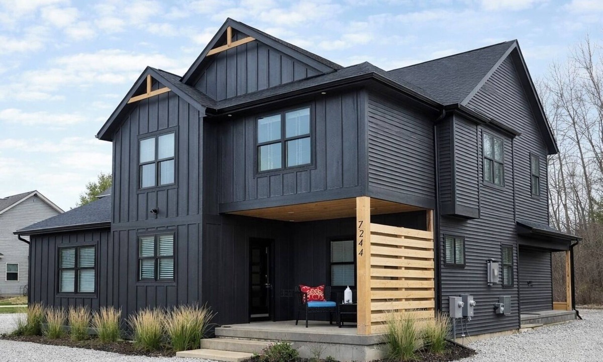 South Haven House | Shadow Bluff Year Round Swim Spa 5 Bedroom Sauna