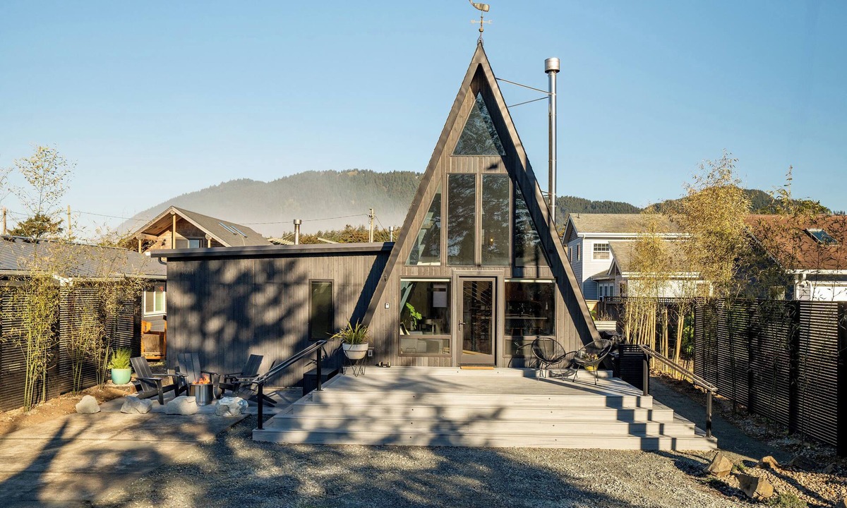 Manzanita House | Shadow Peak A-frame by Oregon Coast Modern - Manzanita Beach