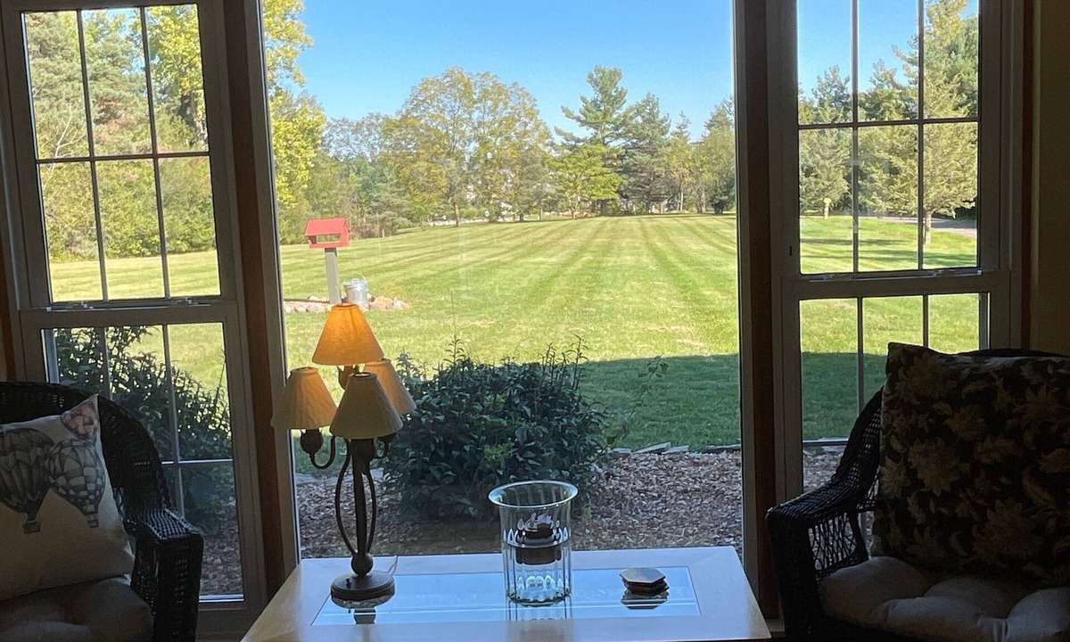 Ann Arbor House | Shelley's Retreat, entire house with attached in-law suite