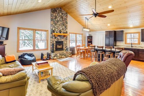Boon House | Ski, Hike & Ride On-Site: 80-Acre Retreat in Boon