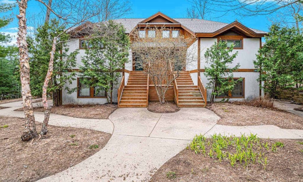 Boyne Falls House | Ski-in/out condo near lifts with ski views, pool, tennis, hot tub, skiing, AC
