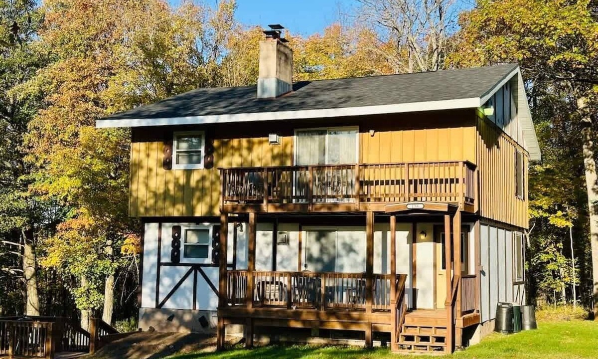 Wakefield Condo | Sno Dance Lodge Upper ~ Jackson Creek Snow River