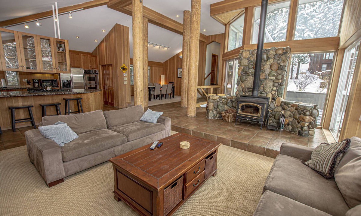 Alpine Meadows House | Snow Crest by Hauserman Rentals