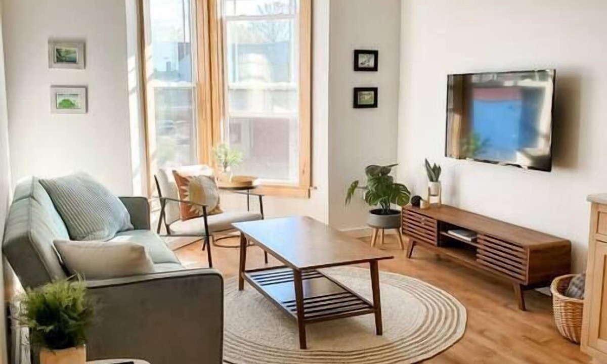 Ashland Apartment | South Apartment on Main Street