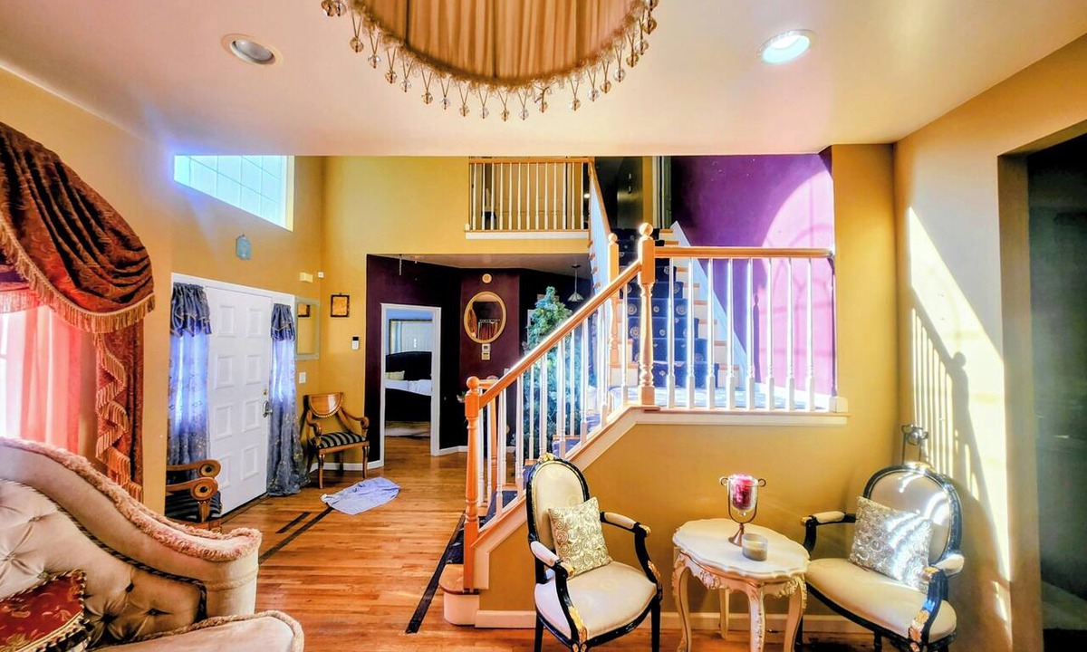 Huntington Station House | Spacious 5-bedroom house in tranquil Huntington/Dix Hills with AC