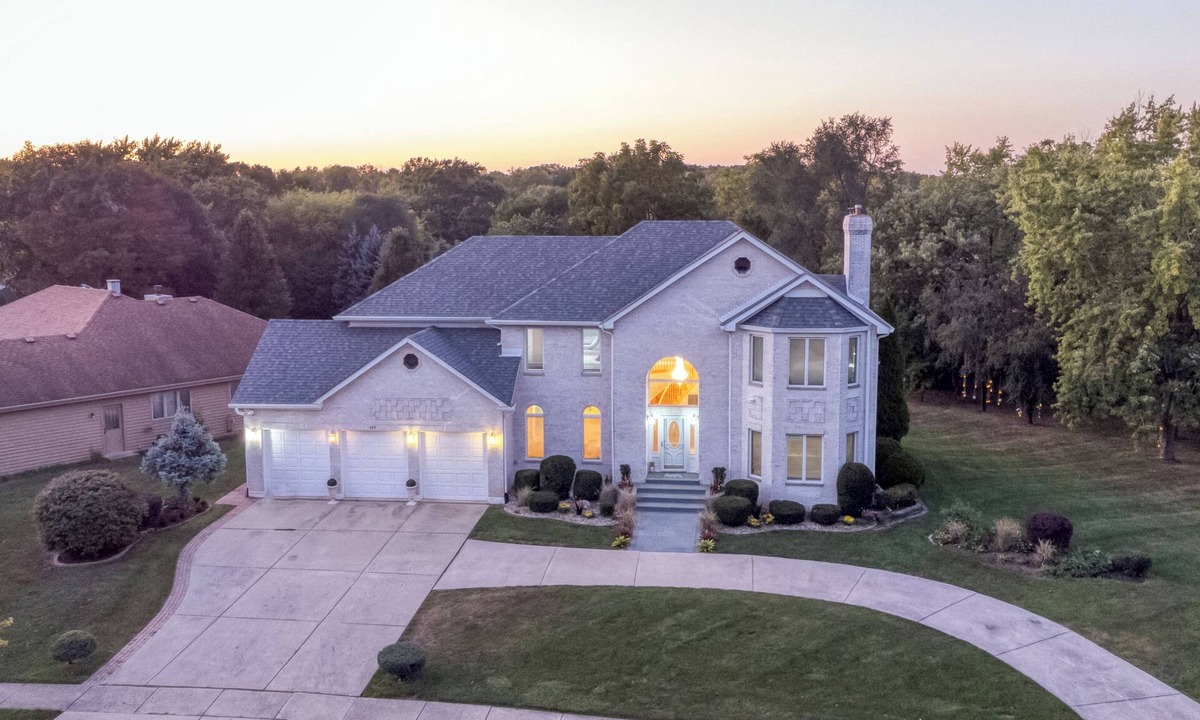 Bartlett House | Spacious 6 BR Villa, Birthday, Events, Sleeps 20