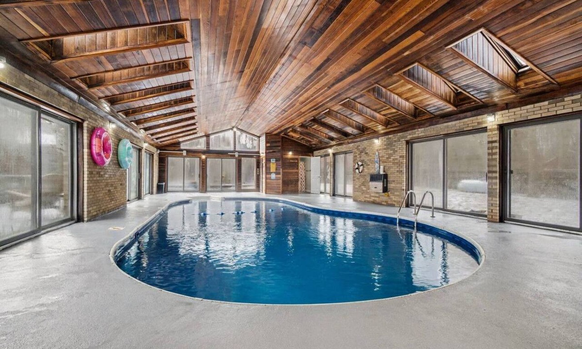 Roselawn Finance House | Spacious Batavia Retreat with Indoor Pool!