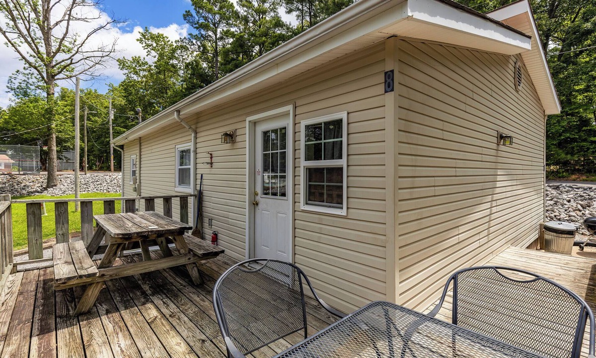 Benton Cabin | Spacious Cabin on Kentucky Lake