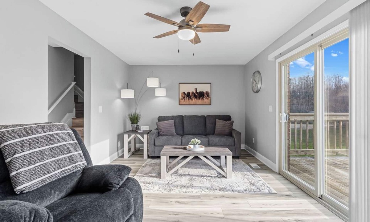 Holly House | Spacious Groveland 2BR/2.5 Bath Townhome- Unit 6647