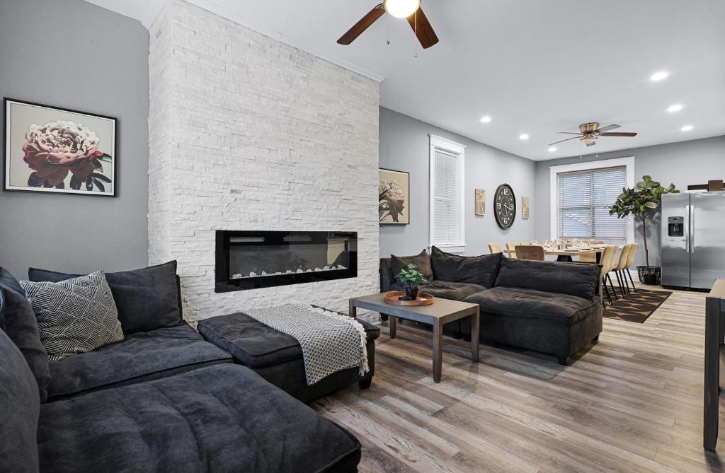 Tower Grove South House | Spacious Modern 5BR Home Near Downtown St Louis
