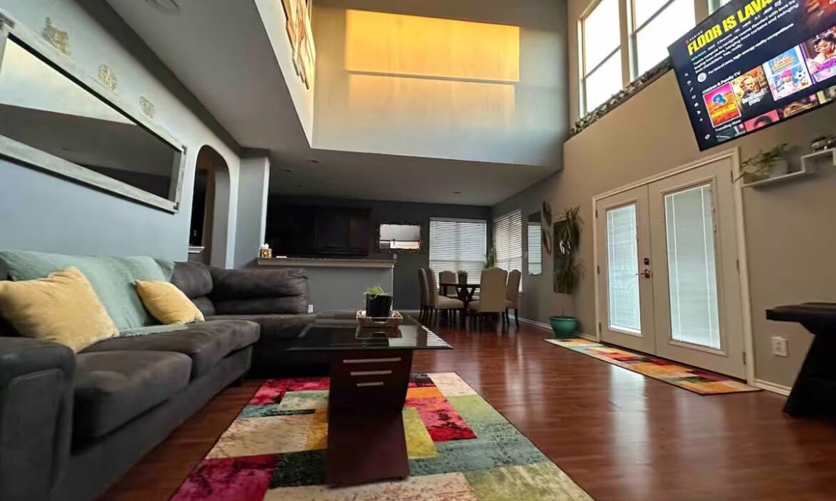 Midlothian House | Spacious Relaxing 4-bedroom house in brilliant Midlothian