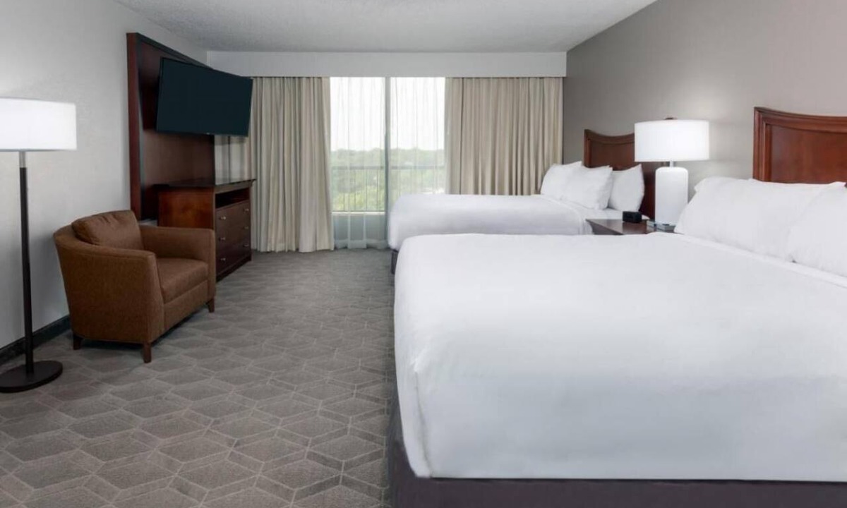 Park Central Hotel | Spacious Two-Room Suite! Pool, FREE Parking! Minutes to - Downtown Dallas!
