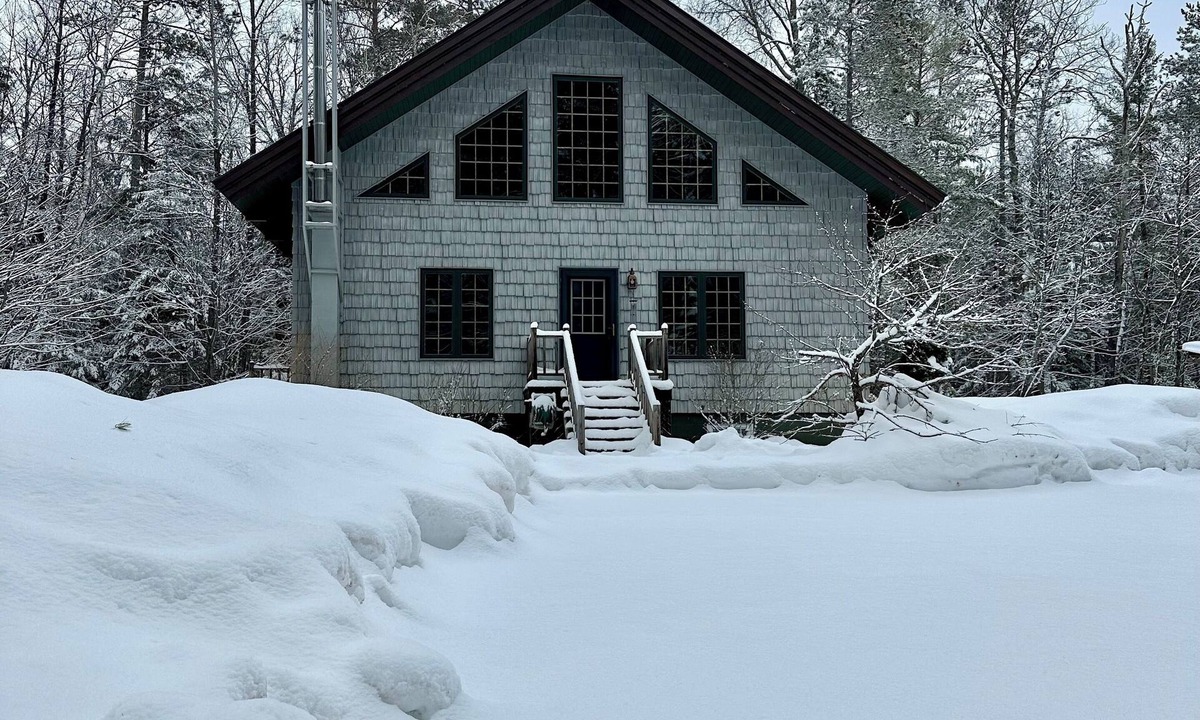 Wetmore Cottage | Spacious UP Retreat with Sauna & Direct Trail Access