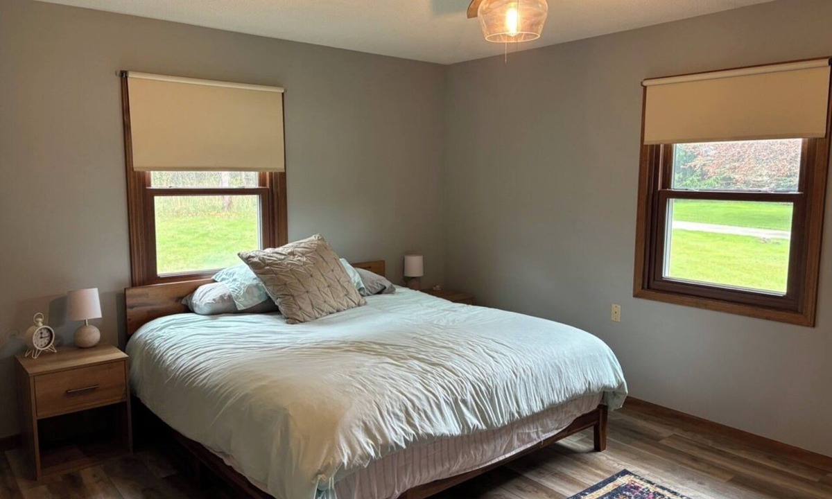 Hart House | Spacious Vintage Up North Home. Family-Friendly!