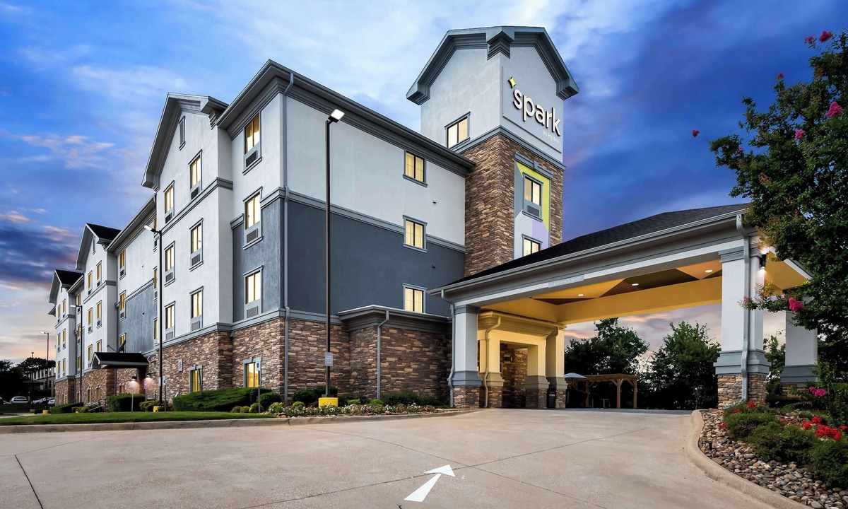 Longview Hotel | Spark by Hilton Longview