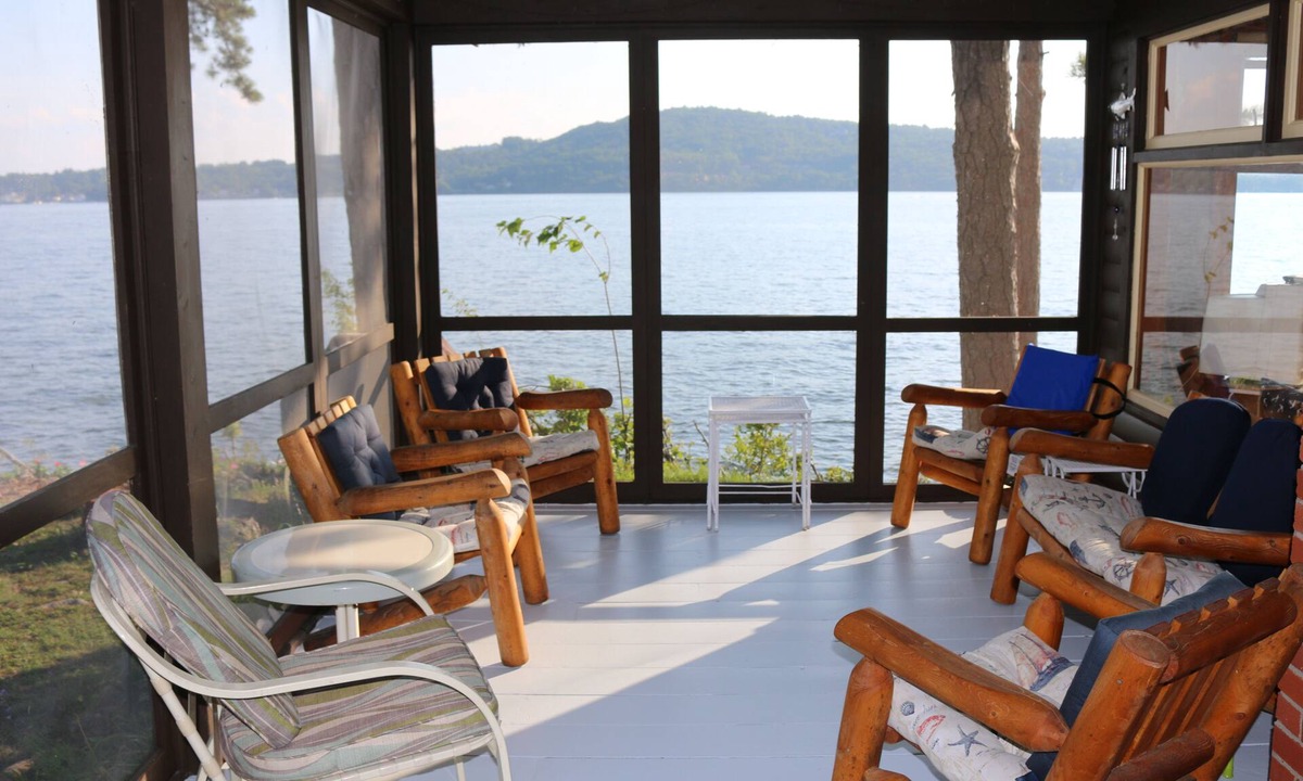 Meredith Cabin | Spindle Point - Charming Winnipesaukee Lakeside Home (Nh)