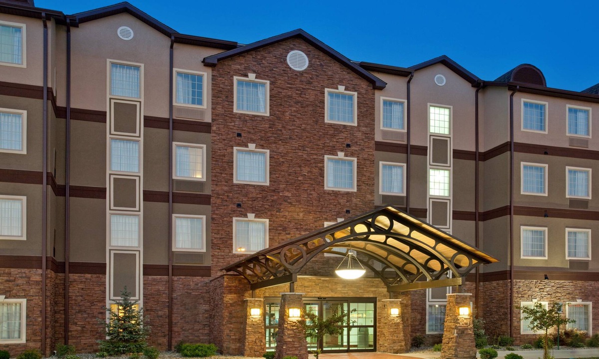 Elkhart Hotel | Staybridge Suites Elkhart North by IHG