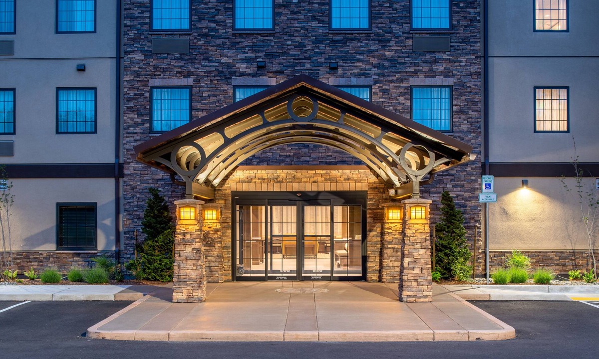 Hillsboro Hotel | Staybridge Suites Hillsboro North by IHG