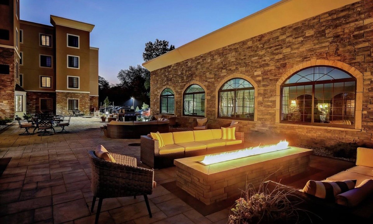 Southgate Hotel | Staybridge Suites Southgate Detroit Area by IHG