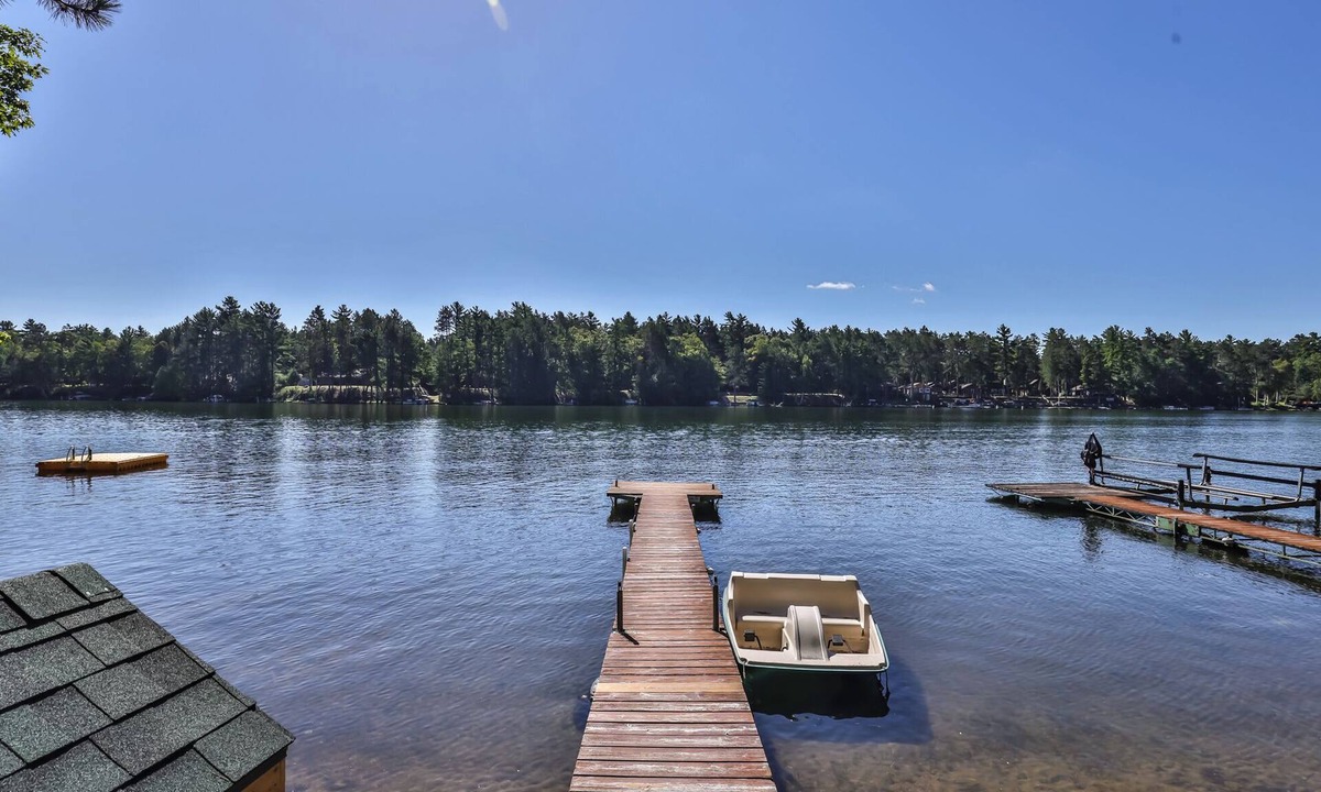 Eagle River Cabin | Stepaway Vacation Rentals-Cozy Cottage
