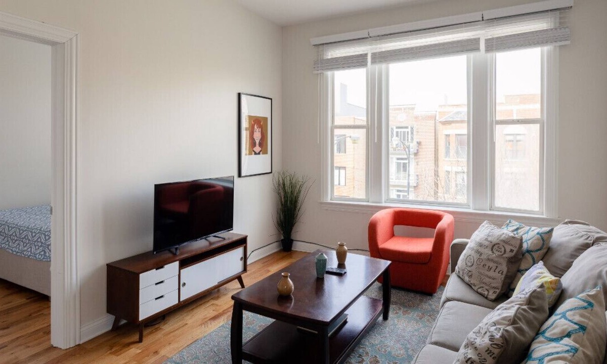 Ukrainian Village Apartment | Steps to Shops, Eats | Easy Access + W&D | Zencity