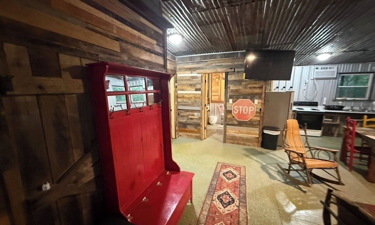 Board Camp Cabin | Stone Mountain Off Wolf Pen Gap Trails, Industrial Design 2 Bedroom 2 Bath Cabin