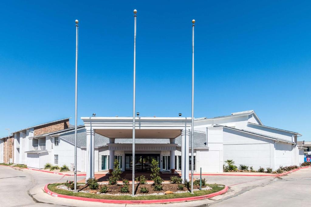 North Arlington Hotel | Studio 6-Arlington, TX