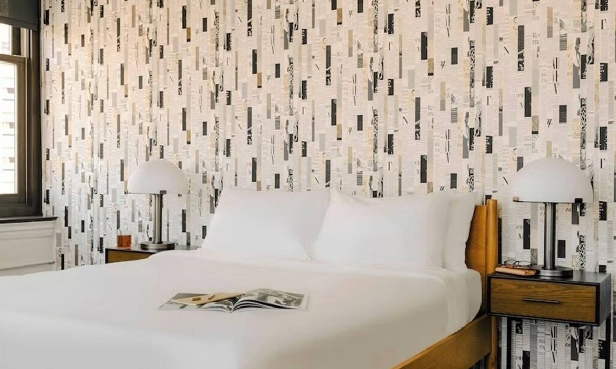 Downtown Detroit Hotel | Studio Queen Apartment, City View