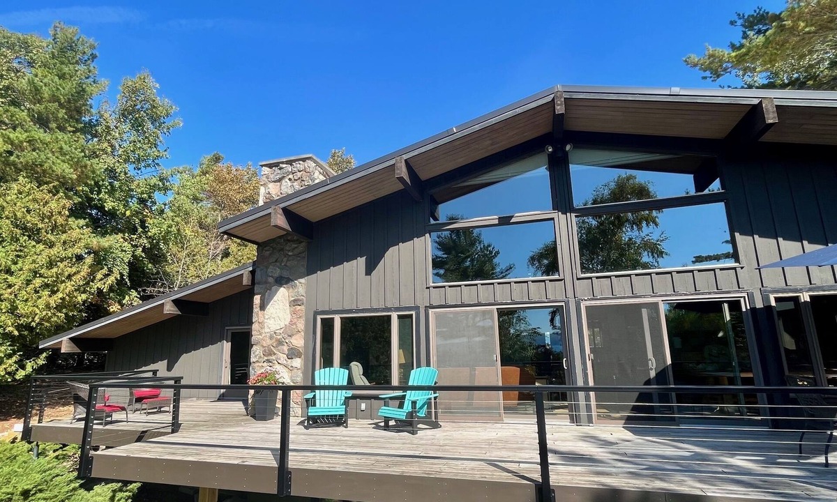 Lake Township House | Stunning Home on beautiful Crystal Lake