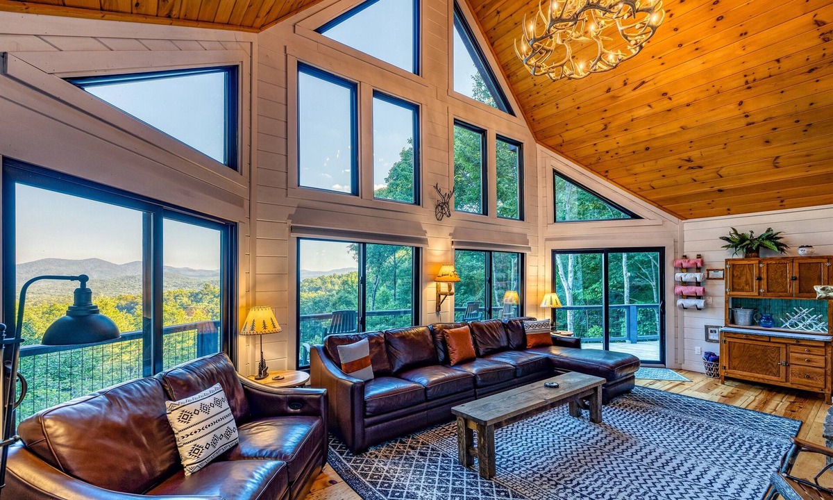 Blue Ridge Cabin | Stunning Mountain Views + Hot Tub + Game Room + Dogs Welcome + Blue Ridge Cabin