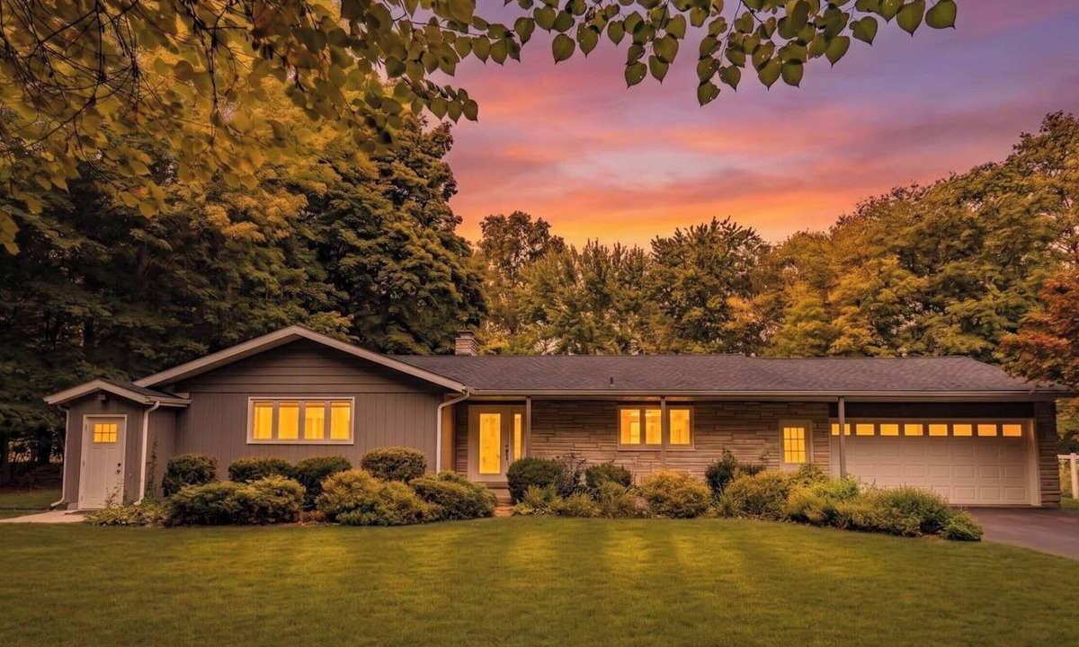 Berrien Springs Apartment | Stunning Ranch in the woods!