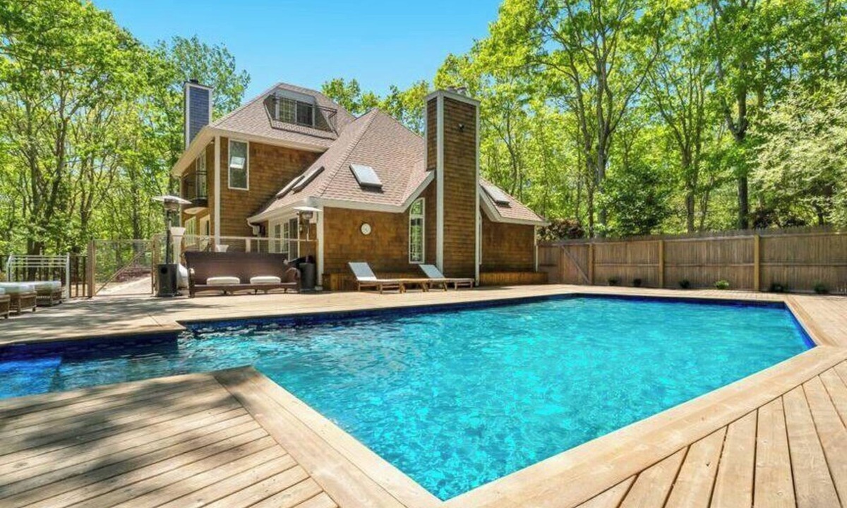 Water Mill House | Stunning shingled Water Mill estate featuring a private heated pool and.