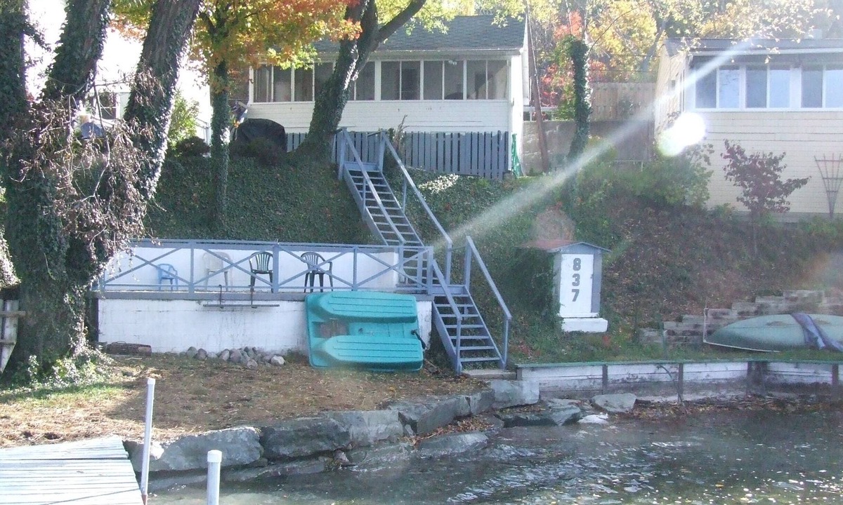 Penn Yan Cottage | Stunning Sunsets On Keuka Lake At This Property!