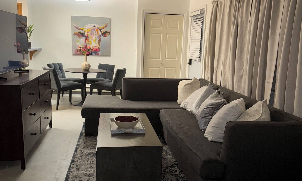 Onekama Apartment | Stylish 1-bedroom apt w sofa bed on private beach