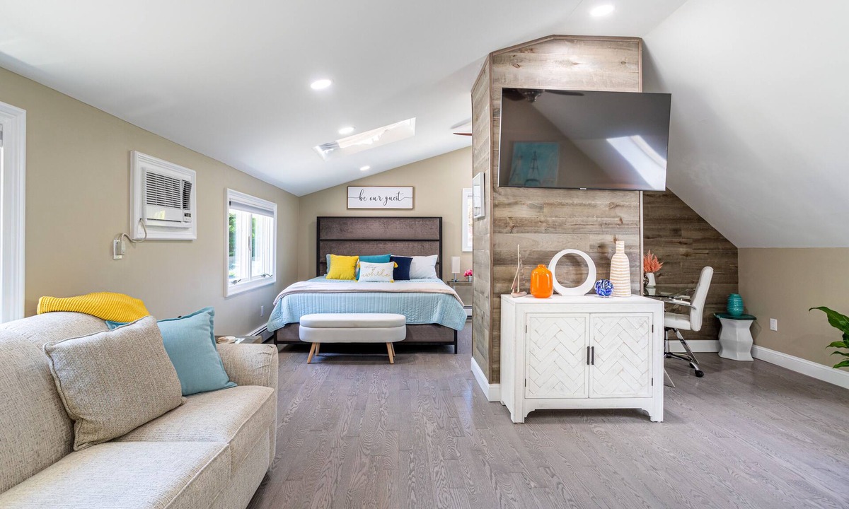 Huntington Station Apartment | Stylish Upscale Apt w/Snack Bar & Sunny Deck