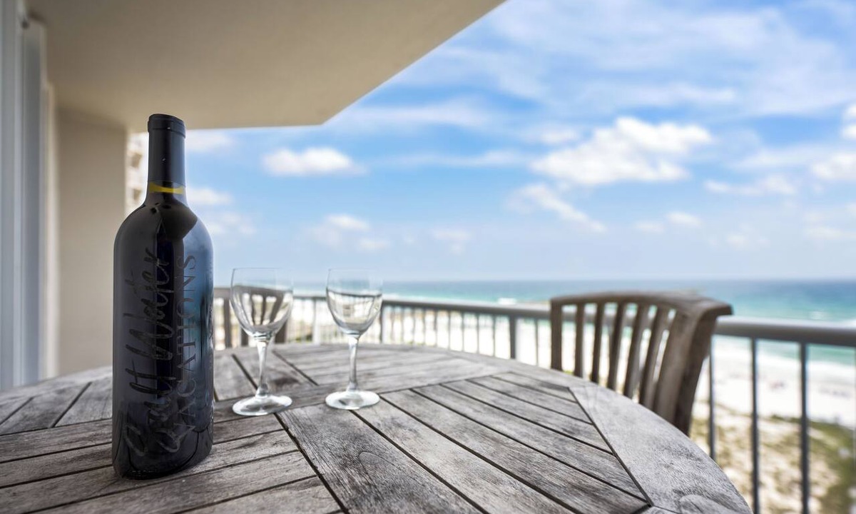 Navarre Beach Condo | Summerwind Resort 602 Center * Beach Chair Set Included