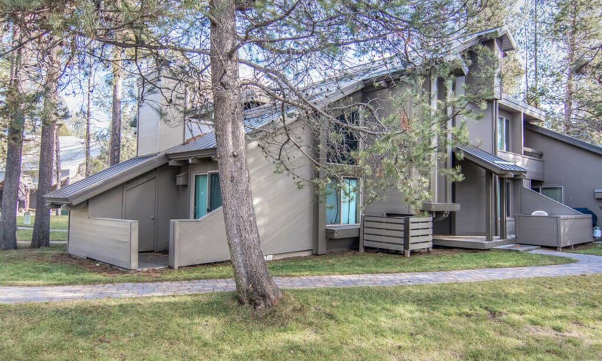 Tennis Village Condo | Sunriver Getaway with Access to Exclusive Golf
